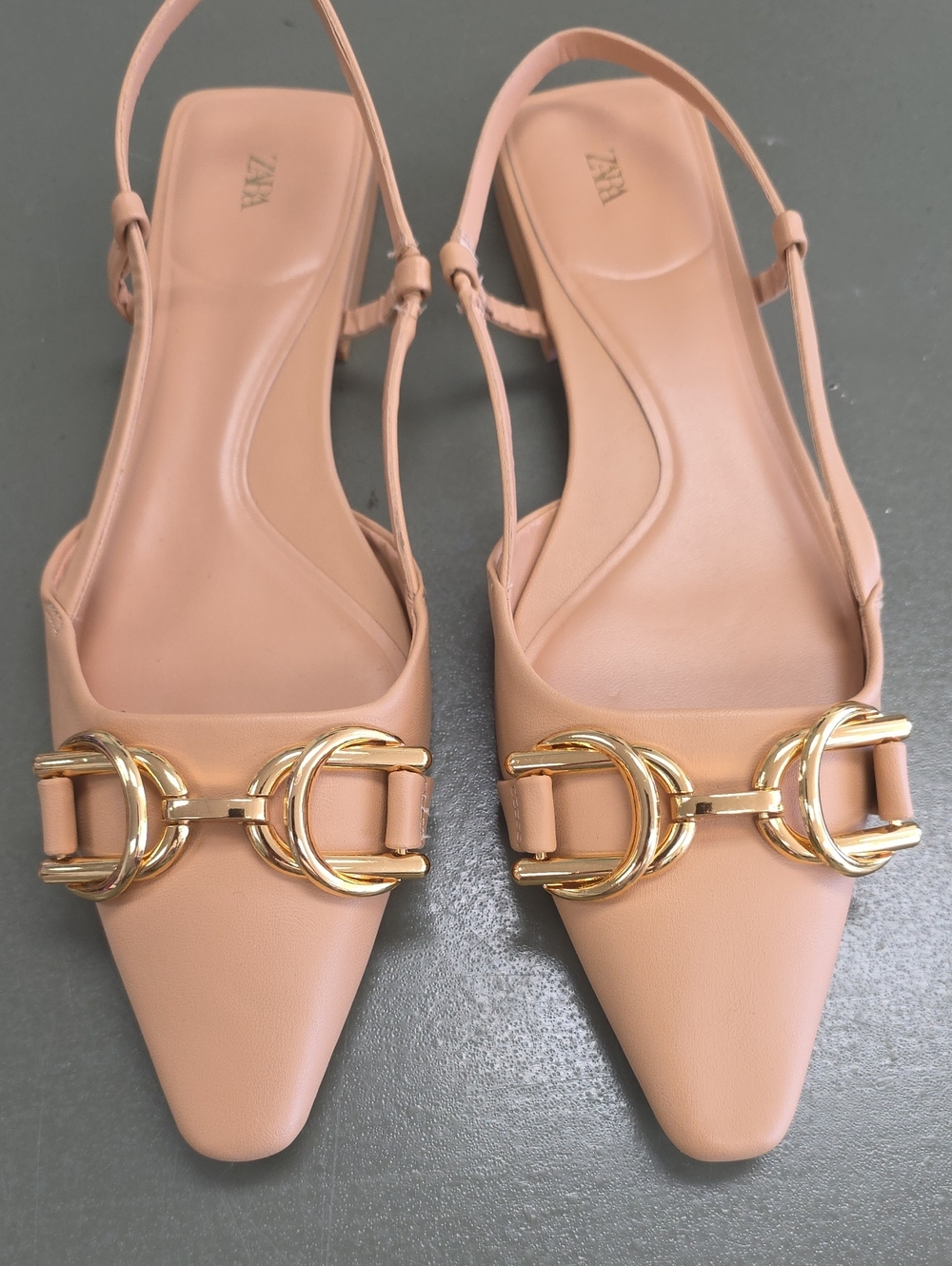 New Zara Sz 38 Beige Gold Detail Shoes